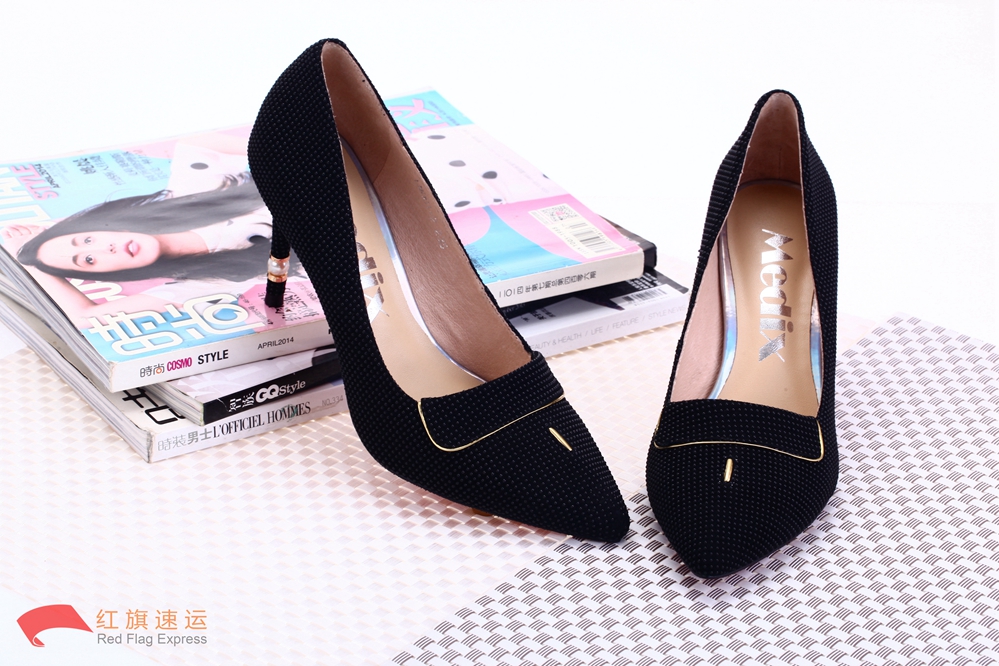 16397302015354.jpg 攝圖網(wǎng)_500766859_高跟鞋(企業(yè)商用)_副本.jpg